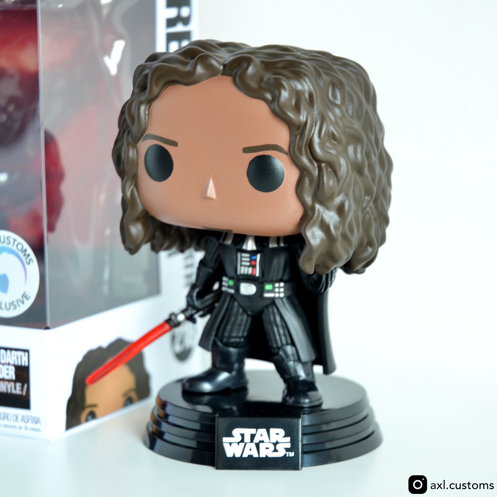 Zoom Étoile Noire - Luv Resval (Dark Vador) Custom Funko Pop
