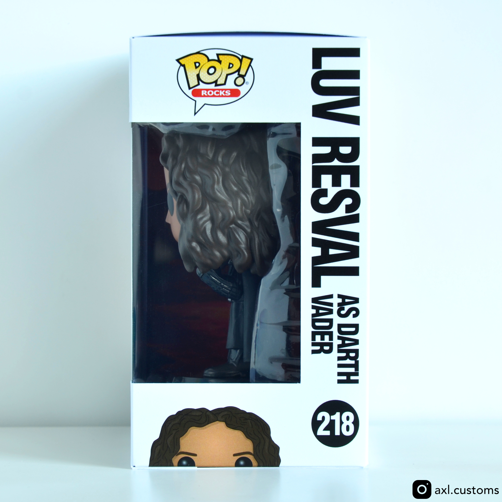 Window Side Shot Étoile Noire - Luv Resval (Dark Vador) Custom Funko Pop