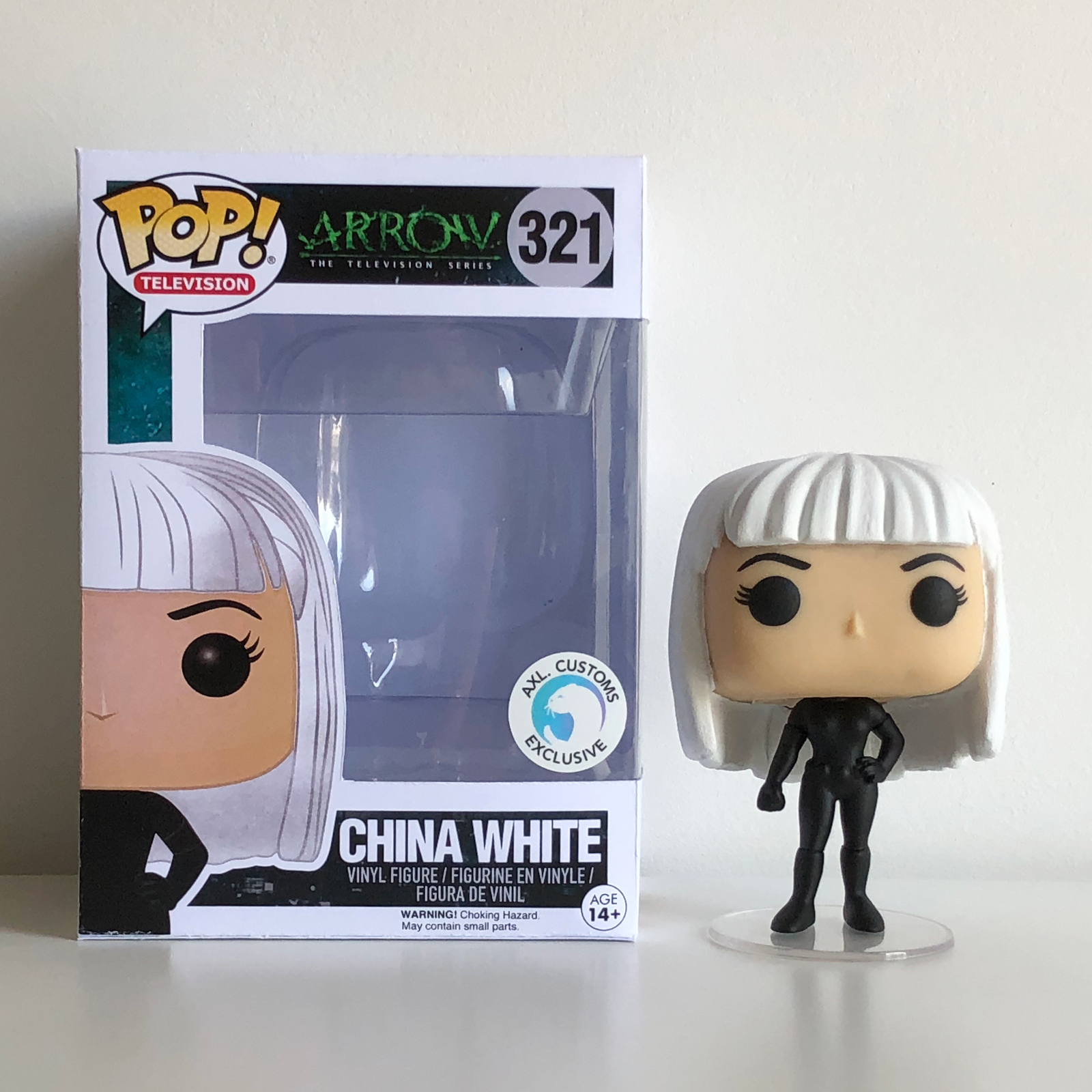 Front Shot Unboxed Arrow - China White Custom Funko Pop