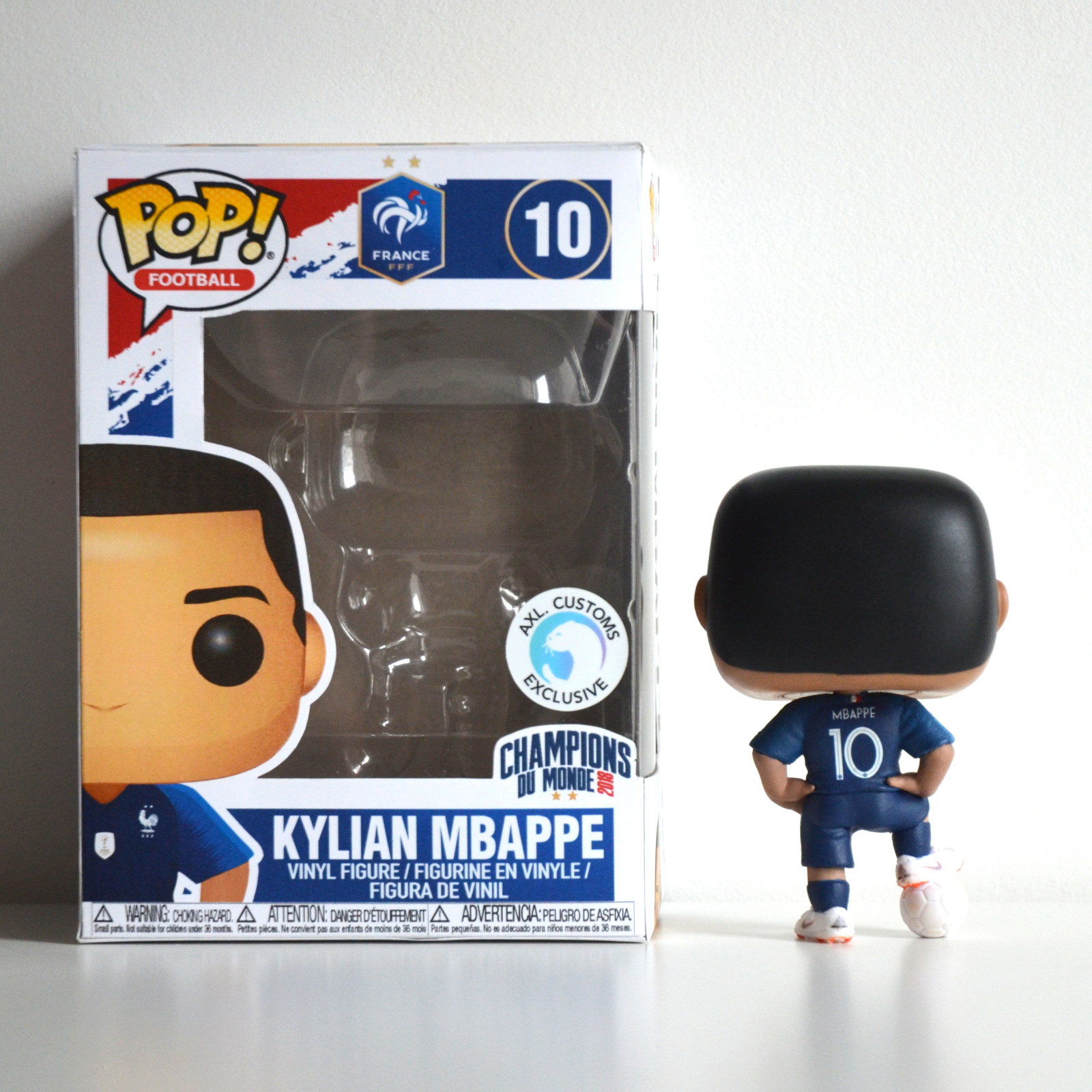Front Shot Unboxed Back Équipe de France - Kylian Mbappé Custom Funko Pop