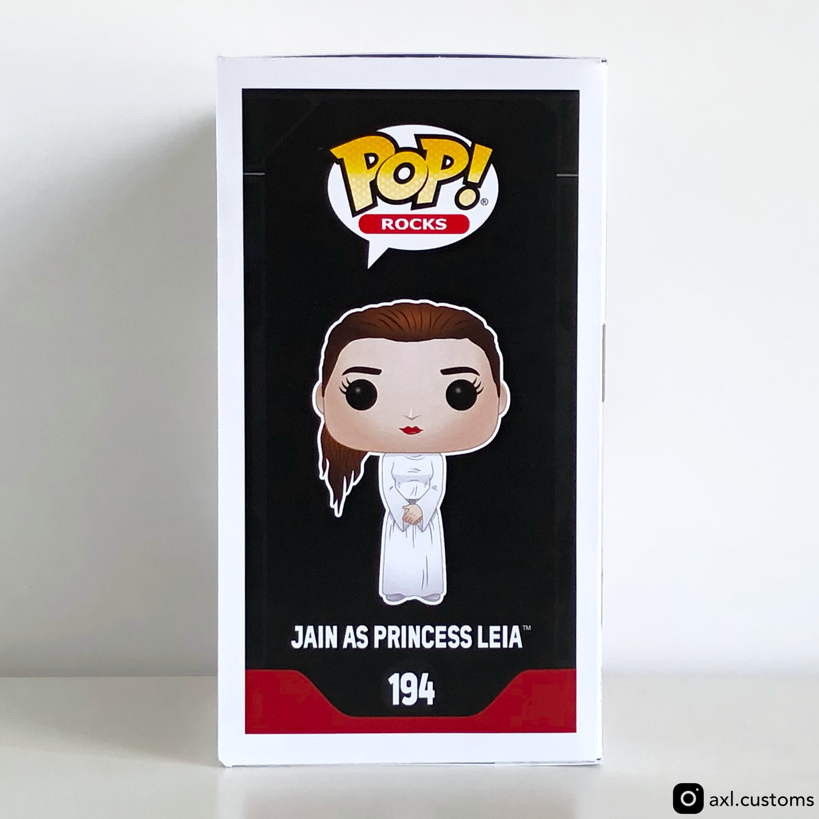 Side Shot Organa - Jain as Princess Leïa Custom Funko Pop